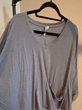 COMFY U.S.A. 7/8 length sleeve, boxy oversized grey tee shirt, size Medium